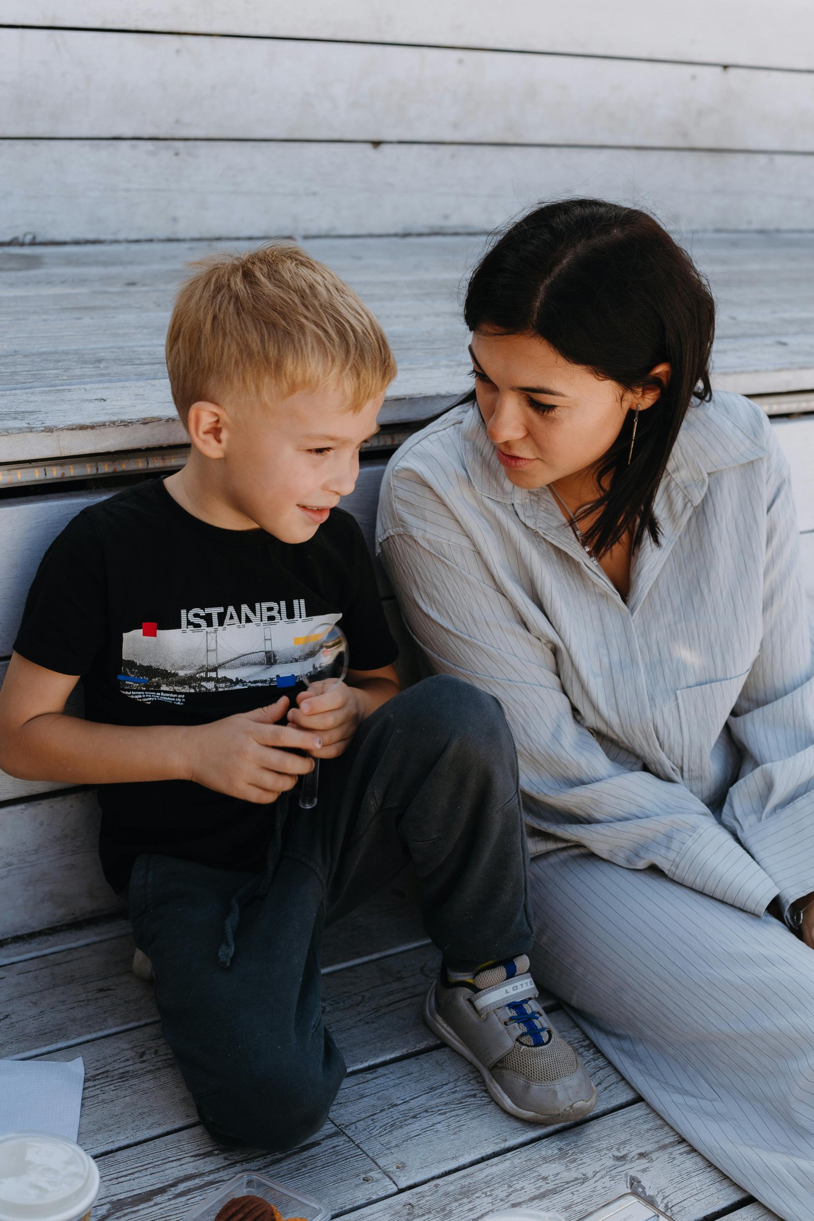 5 Essential Money Talk Mothers can have with Kids